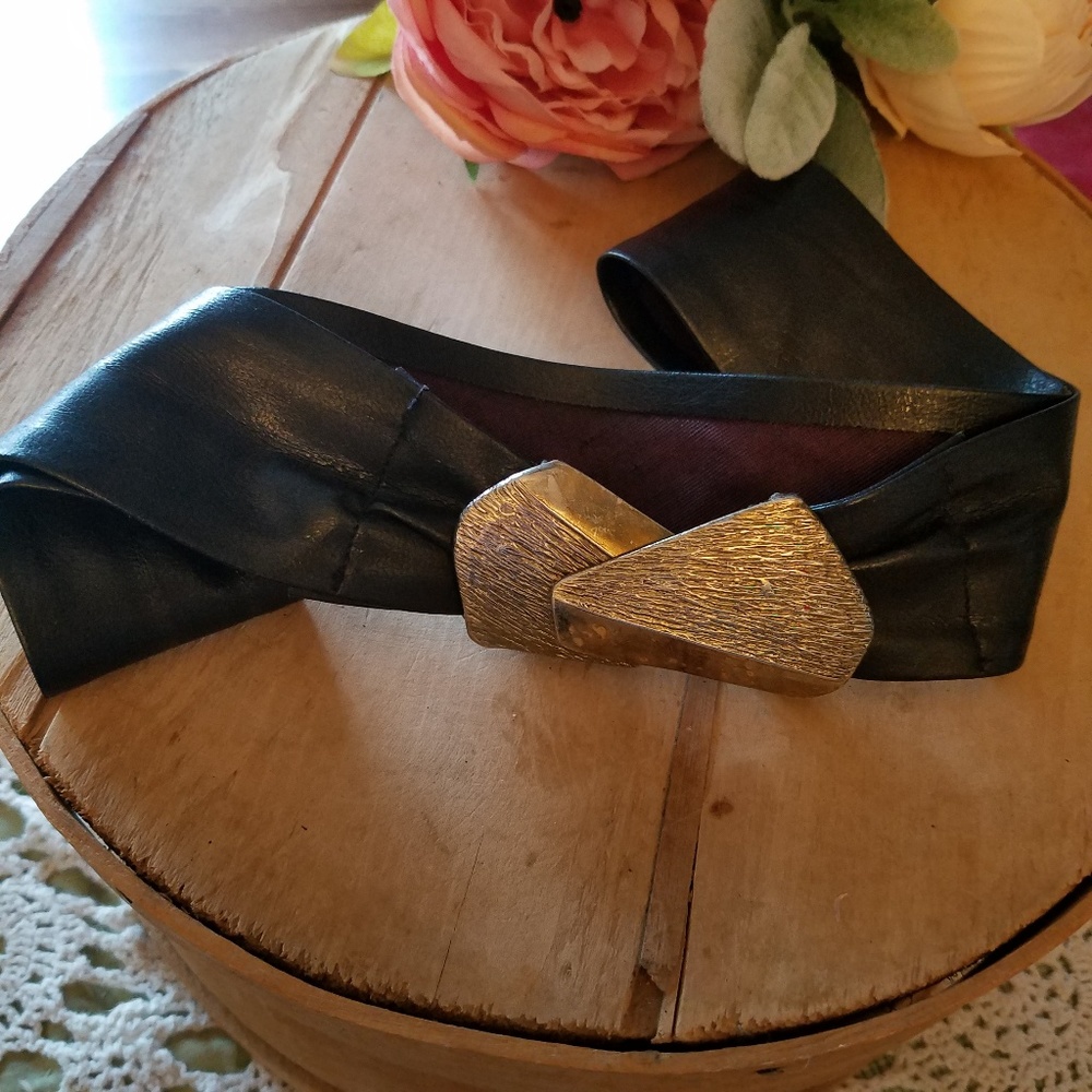 Vintage Emenee Black Leather & Goldtone Belt